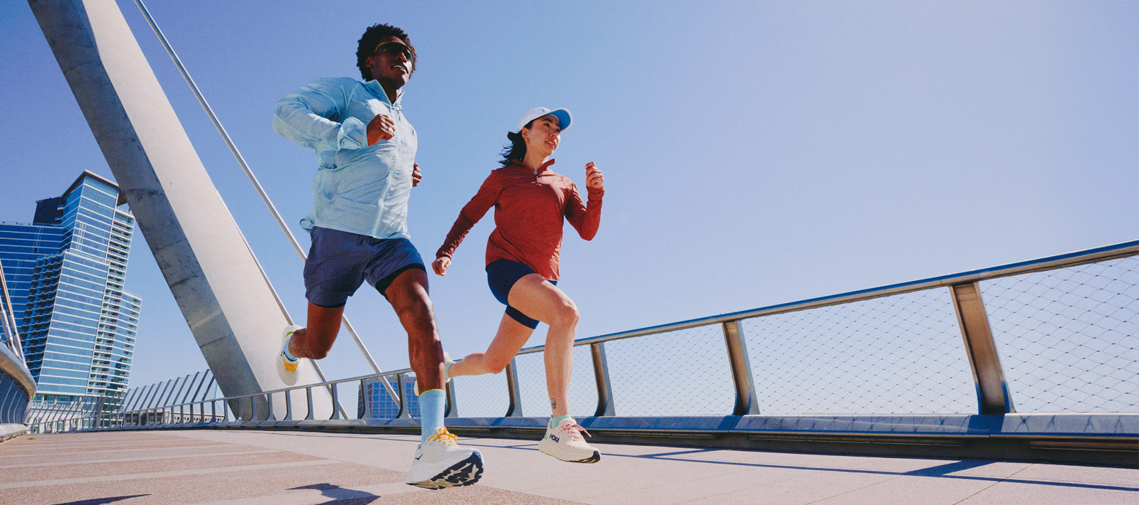 HOKA Arahi 8
