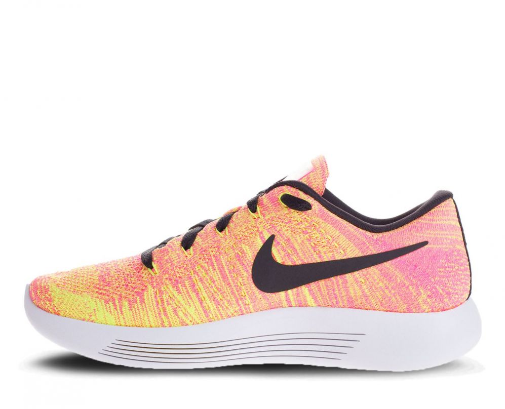 Nike Wmns Nike Lunarepic Flyknit (Zwart) - Sportschoenen chez Sarenza  (280974)