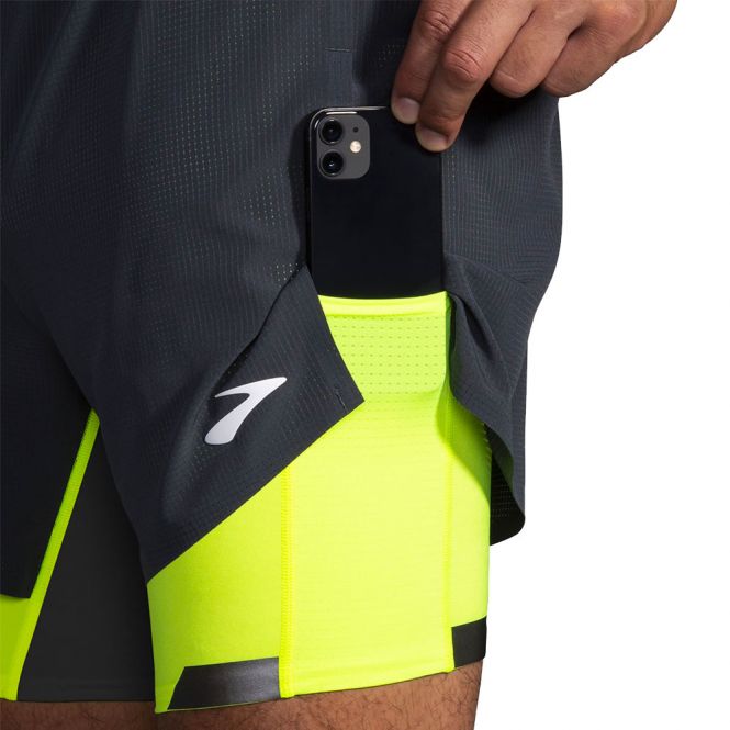 Brooks Run Visible 5 Inch 2-in-1 Short heren