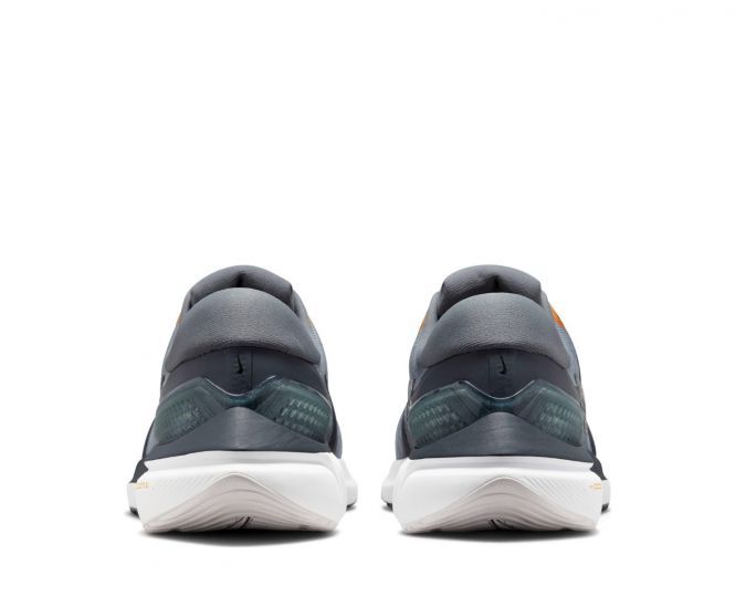Nike Air Zoom Vomero 16 heren