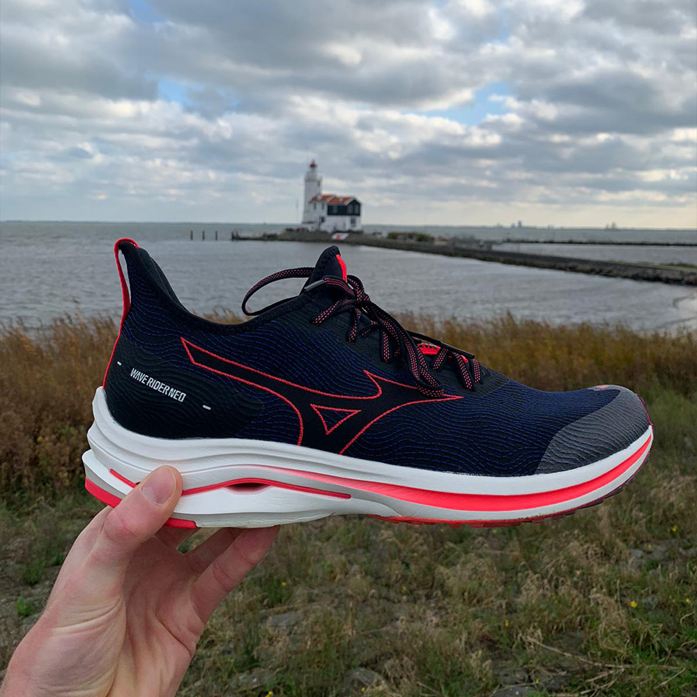 Review Mizuno Wave Rider Neo