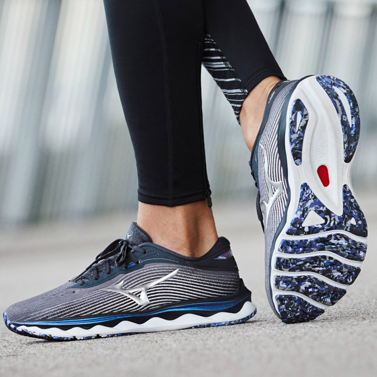 Mizuno Wave Sky 5