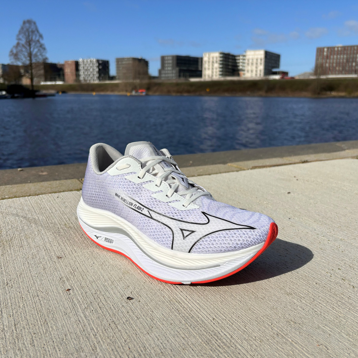 Geartest Mizuno Wave Rebellion Flash 2