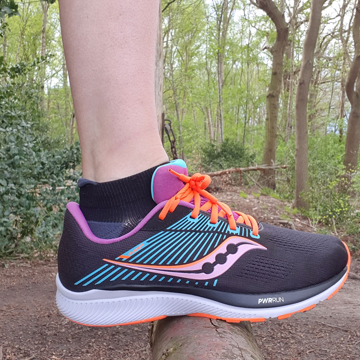 Review Saucony Guide 14