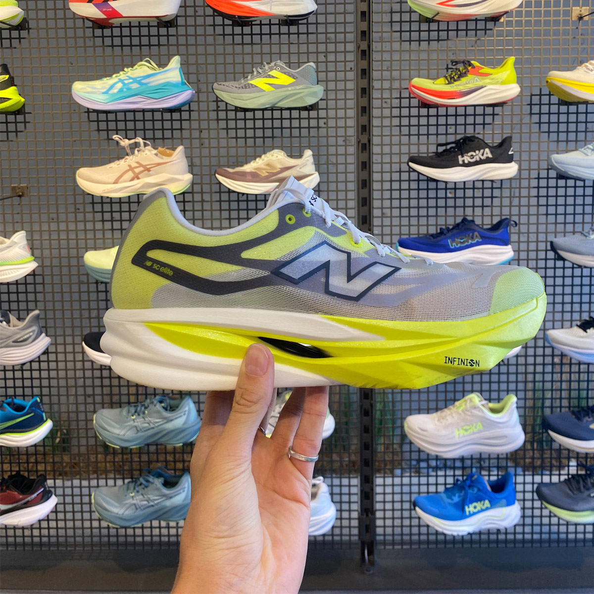 Geartest New Balance Supercomp Elite V6
