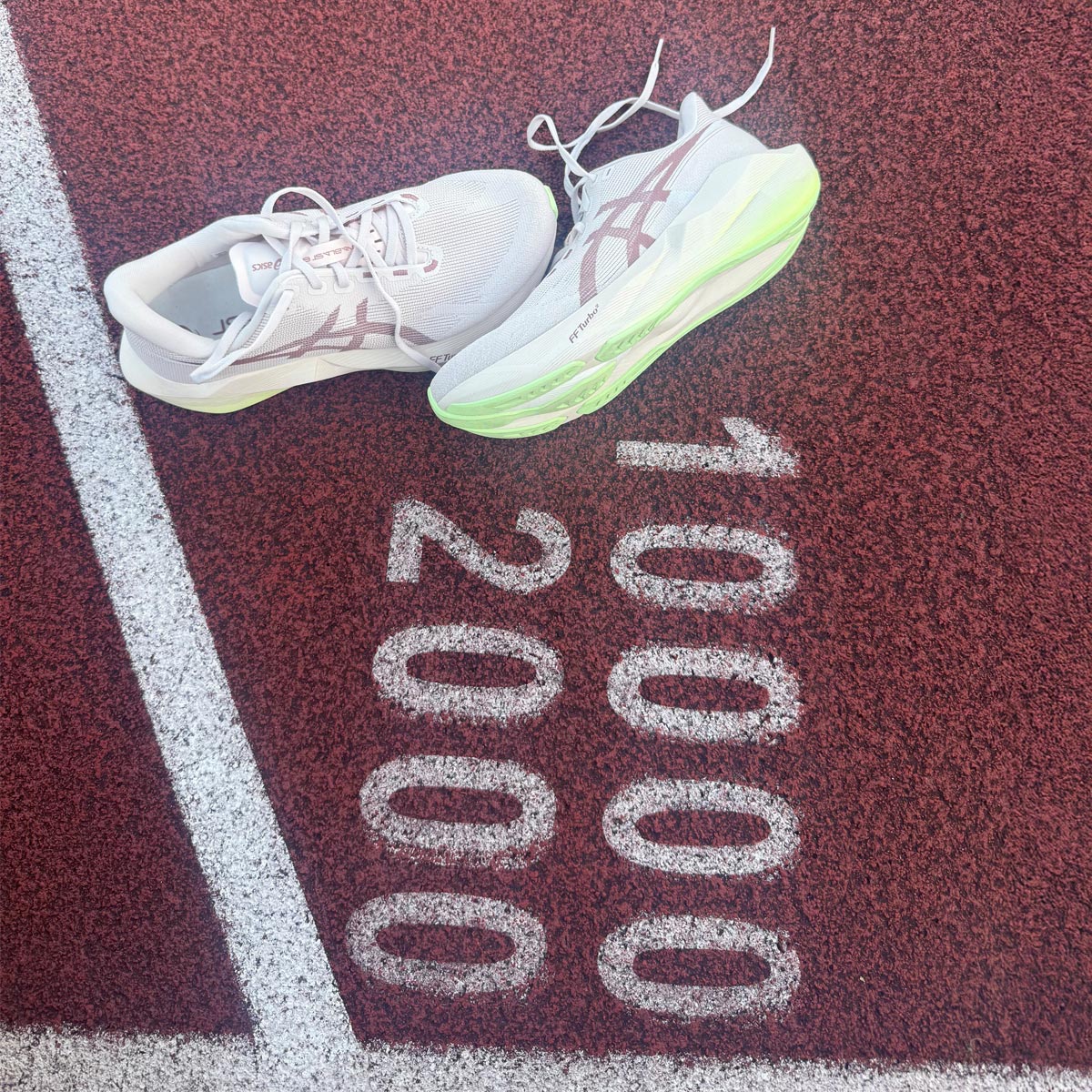 Geartest ASICS NOVABLAST 6