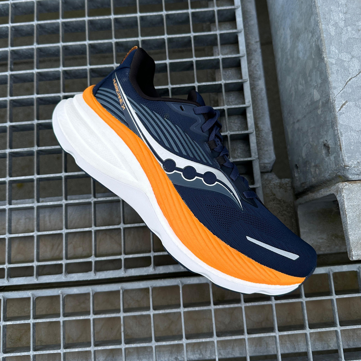 Review Saucony Hurricane 24