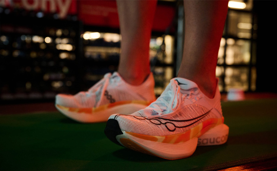 Saucony Endorphin Elite 2