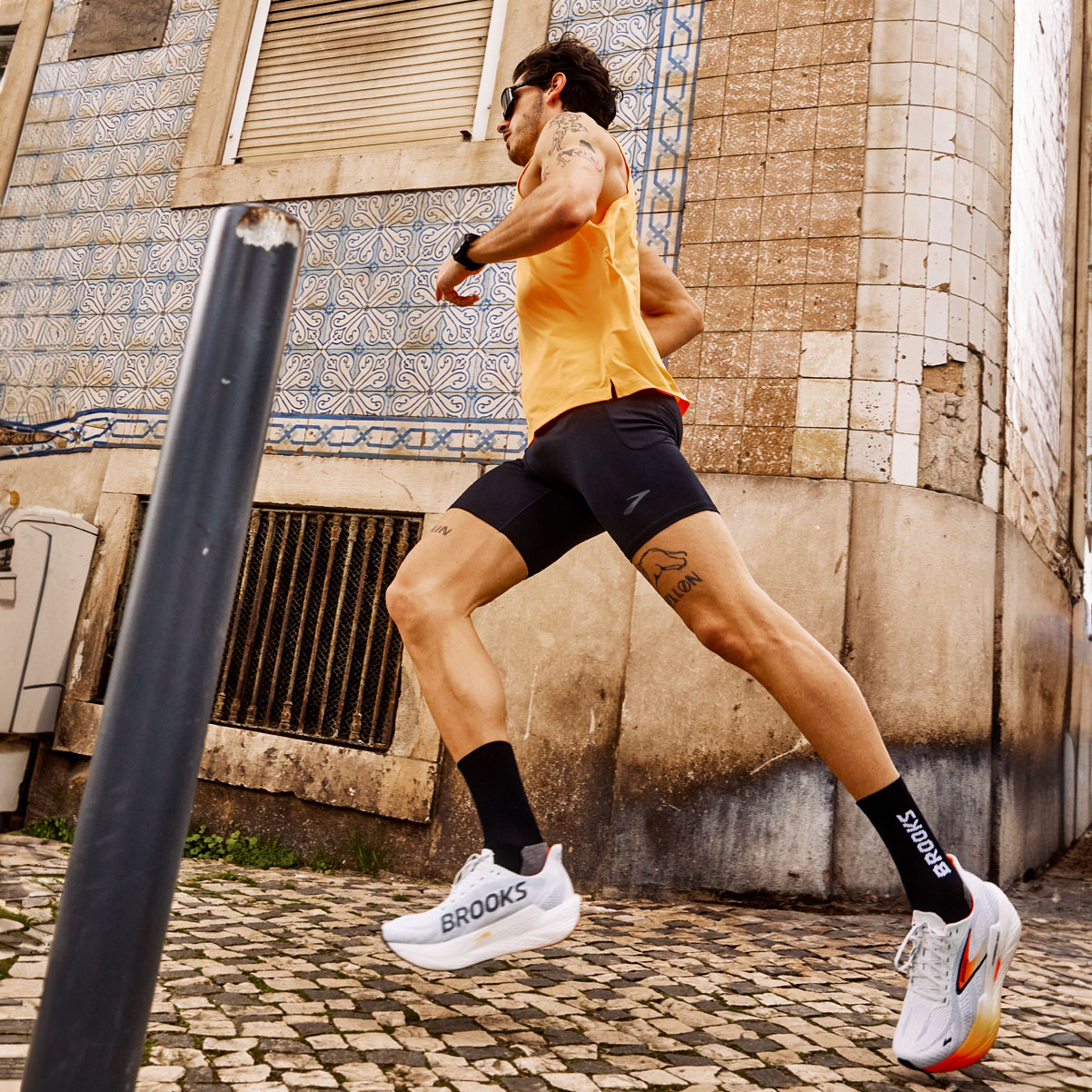 Brooks Hyperion Max 2