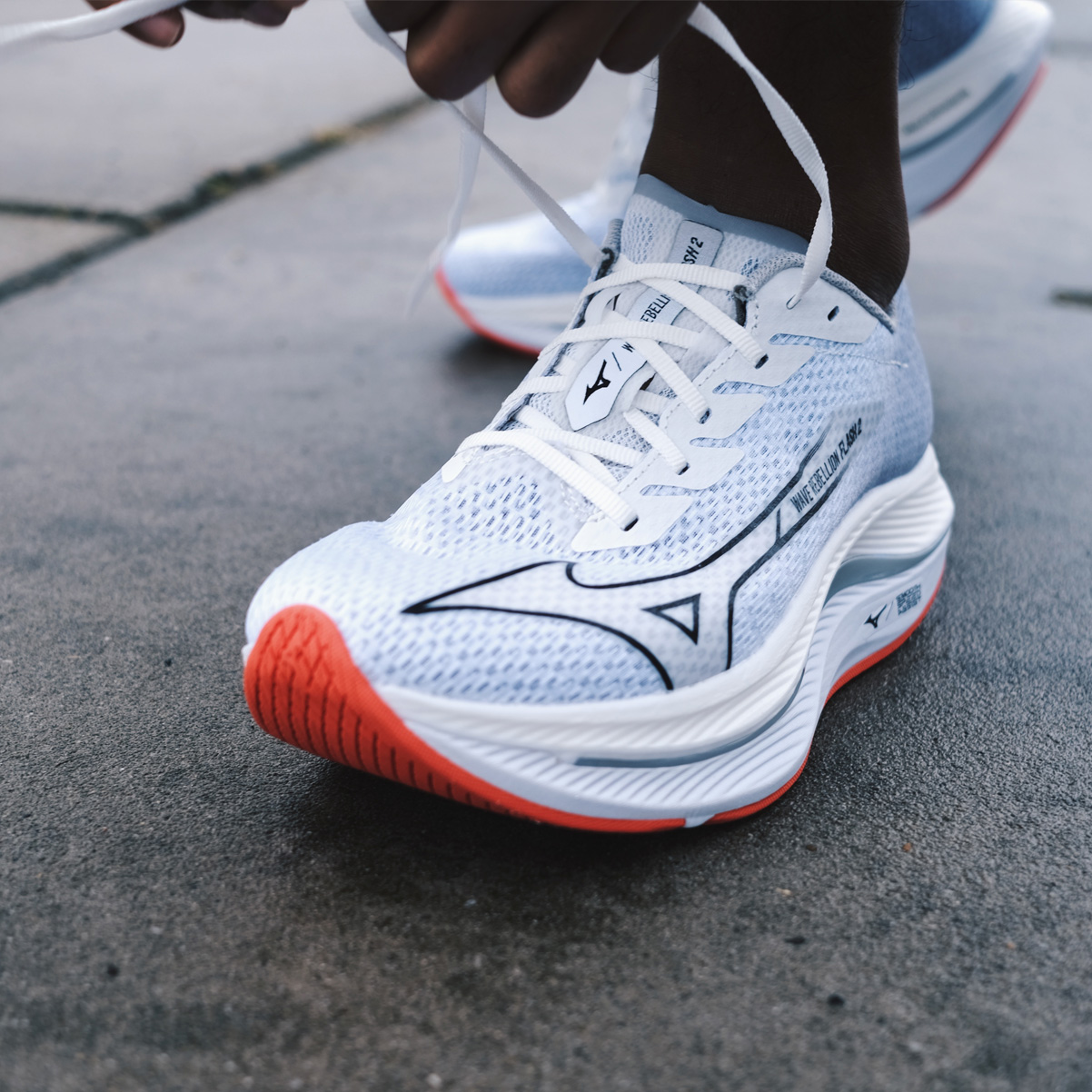 Mizuno Wave Rebellion Flash 2